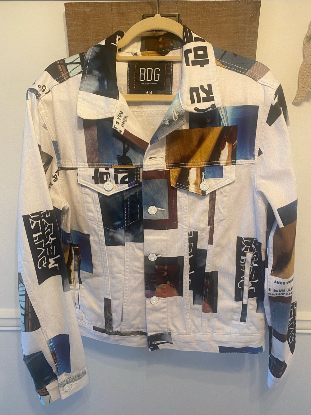 Urban Outfitters BDG Graphic White Denim Jacket Unisex Sz M LAST CALL
